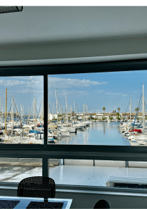 Location vue port cap d'agde - le ponton (2)